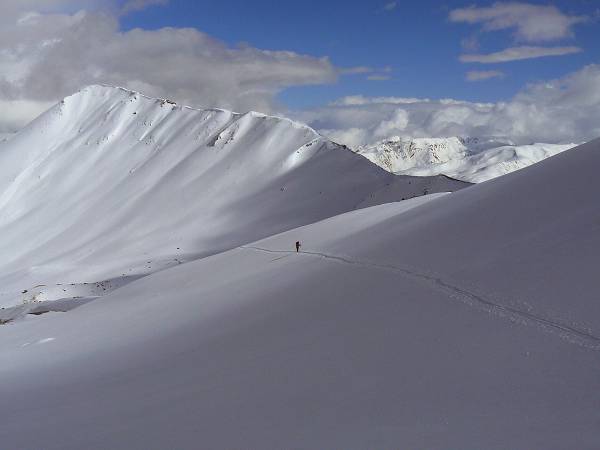 Kazbegi-meteostanice © Lenka Kolářová Jirka Vodsloň  