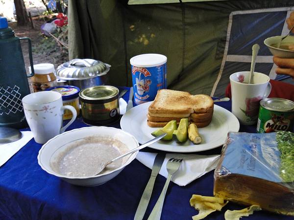 Snídaně v Simbě © JV  